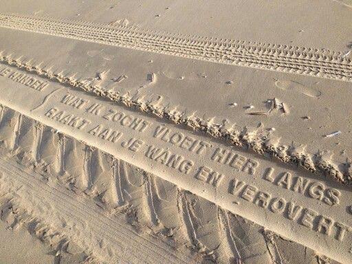 Esther Jacobs – the NO EXCUSES LADY: speaker, author, book writing coach, digital nomad