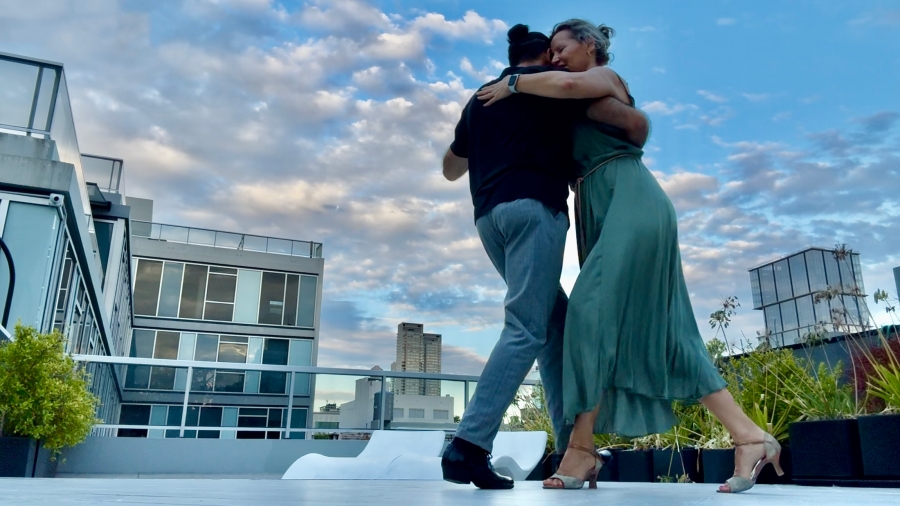 Esther Jacobs dancing tango on a rooftop